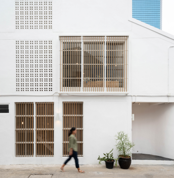 2 In 1 House2
